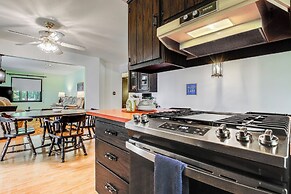 Waterfront Berry Lake Getaway w/ Sunroom!