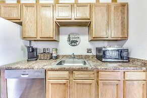 Relaxing Ruidoso Retreat: Walk to Midtown!