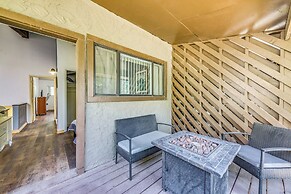 Relaxing Ruidoso Retreat: Walk to Midtown!