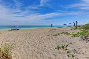 Pool, Golf & Beach Access: Fort Pierce Condo!