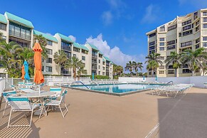 Pool, Golf & Beach Access: Fort Pierce Condo!