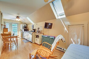 Cozy Boothbay Studio w/ Patio ~ 5 Mi to Harbor!
