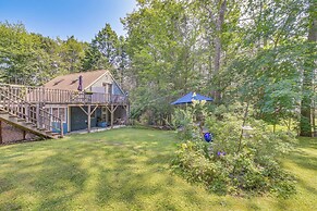 Cozy Boothbay Studio w/ Patio ~ 5 Mi to Harbor!