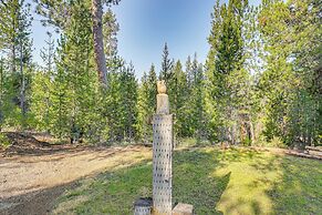 Woodsy Cabin Retreat ~ 4 Mi to Crescent Lake!