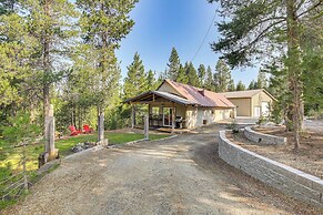 Woodsy Cabin Retreat ~ 4 Mi to Crescent Lake!