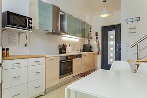 The Base- Homey, Affordable, in Good Location