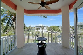 Beach House On Bayview - 1940 Bayview Dr 6 Bedroom Home by RedAwning