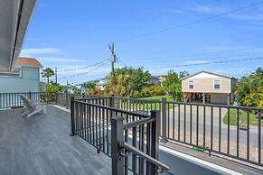 218 Primo Dr - Beach House 3 Bedroom Home by RedAwning