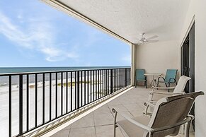 Pelican Watch 604 3 Bedroom Condo by RedAwning