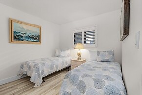 Pelican Watch 604 3 Bedroom Condo by RedAwning