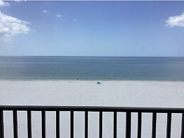 Pelican Watch 604 3 Bedroom Condo by RedAwning