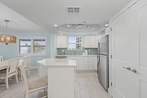 Beach Villas # 306 by RedAwning - 15% off through September 2024