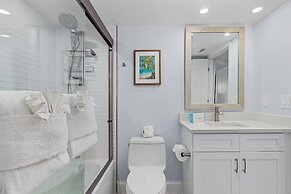 Beach Villas # 306 by RedAwning - 15% off through September 2024