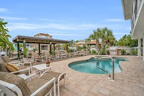 218 Primo Dr - Dolphin Beach House 2 Bedroom Home by RedAwning