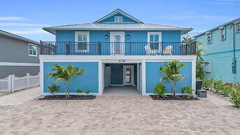 218 Primo Dr - Dolphin Beach House 2 Bedroom Home by RedAwning