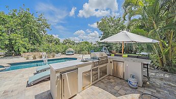 Almost Heaven 5 Bedroom Home by RedAwning