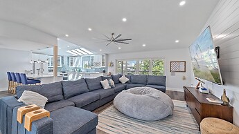 Almost Heaven 5 Bedroom Home by RedAwning