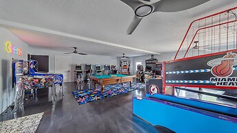 Almost Heaven 5 Bedroom Home by RedAwning