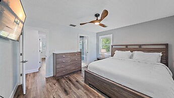 Almost Heaven 5 Bedroom Home by RedAwning