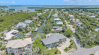 Almost Heaven 5 Bedroom Home by RedAwning