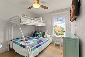 Seaside Haven 4 Bedroom Home by RedAwning