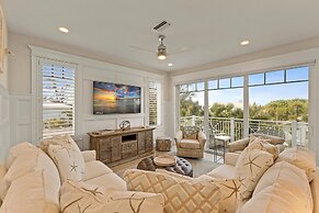 Seaside Haven 4 Bedroom Home by RedAwning