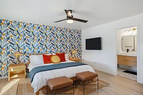 Tangerine House - Hot Tub, Fire Pit, Bbq! 3 Bedroom Home by RedAwning