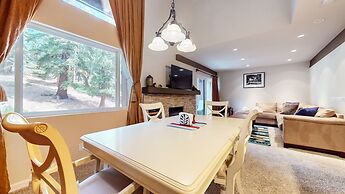 Mammoth Ski & Racquet Club #118 2 Bedroom Condo by RedAwning