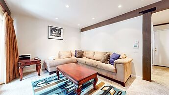 Mammoth Ski & Racquet Club #118 2 Bedroom Condo by RedAwning