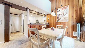 Mammoth Ski & Racquet Club #118 2 Bedroom Condo by RedAwning
