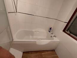 Birmingham Blissful Retreat With 3 Bedrooms