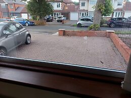 Birmingham Blissful Retreat With 3 Bedrooms