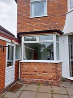 Birmingham Blissful Retreat With 3 Bedrooms