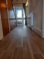 Birmingham Blissful Retreat With 3 Bedrooms