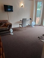 Birmingham Blissful Retreat With 3 Bedrooms