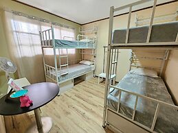 Hostel La Cali Inn