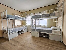 Hostel La Cali Inn