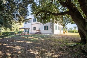 Eighteenth-century Tuscan Villa Tricolle