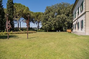 Eighteenth-century Tuscan Villa Tricolle