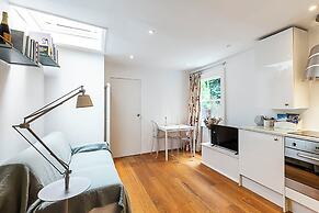 Parsons Green Modern One Bedroom Flat