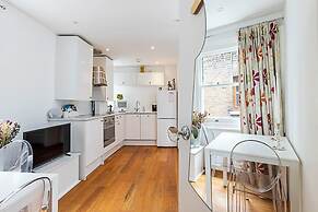 Parsons Green Modern One Bedroom Flat