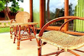 Wild Waves Kumana Safari & Surf Resort