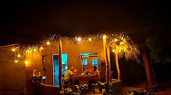 Wild Waves Kumana Safari & Surf Resort