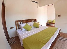 Wild Waves Kumana Safari & Surf Resort