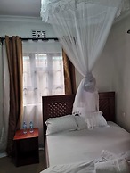 Voyage Camp Safari Lodge