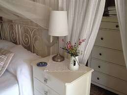 Trulli Mimosa by Pugliadamare