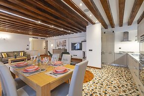 Tolentini Terrace by Wonderful Italy