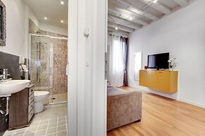 Venice Elegance by Wonderful Italy