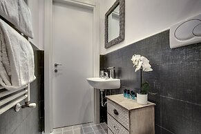 Venice Elegance by Wonderful Italy