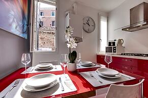 Venice Elegance by Wonderful Italy